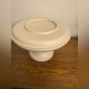 Vintage Tupperware "Serve-It-All" Pedestal Set. GUC